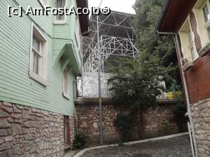 [P57] Case otomane lângă Biserica Mântuitorului din Chora pe care sunt montate schele » foto by irinad
 - 
<span class="allrVoted glyphicon glyphicon-heart hidden" id="av715609"></span>
<a class="m-l-10 hidden" id="sv715609" onclick="voting_Foto_DelVot(,715609,24606)" role="button">șterge vot <span class="glyphicon glyphicon-remove"></span></a>
<a id="v9715609" class=" c-red"  onclick="voting_Foto_SetVot(715609)" role="button"><span class="glyphicon glyphicon-heart-empty"></span> <b>LIKE</b> = Votează poza</a> <img class="hidden"  id="f715609W9" src="/imagini/loader.gif" border="0" /><span class="AjErrMes hidden" id="e715609ErM"></span>