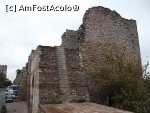 [P62] Căţărându-ne pe zidurile vechi, teodosiene » foto by irinad
 - 
<span class="allrVoted glyphicon glyphicon-heart hidden" id="av715614"></span>
<a class="m-l-10 hidden" id="sv715614" onclick="voting_Foto_DelVot(,715614,24606)" role="button">șterge vot <span class="glyphicon glyphicon-remove"></span></a>
<a id="v9715614" class=" c-red"  onclick="voting_Foto_SetVot(715614)" role="button"><span class="glyphicon glyphicon-heart-empty"></span> <b>LIKE</b> = Votează poza</a> <img class="hidden"  id="f715614W9" src="/imagini/loader.gif" border="0" /><span class="AjErrMes hidden" id="e715614ErM"></span>