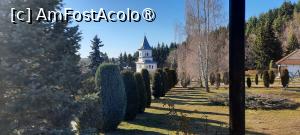 [P28] Mănăstirea Văleni, Argeș, Clopotnița pozată de pe aleea ce duce la Biserica-bolniță, se vede puțin și Atelierul de Țesătorie » foto by mprofeanu
 - 
<span class="allrVoted glyphicon glyphicon-heart hidden" id="av1464924"></span>
<a class="m-l-10 hidden" id="sv1464924" onclick="voting_Foto_DelVot(,1464924,24636)" role="button">șterge vot <span class="glyphicon glyphicon-remove"></span></a>
<a id="v91464924" class=" c-red"  onclick="voting_Foto_SetVot(1464924)" role="button"><span class="glyphicon glyphicon-heart-empty"></span> <b>LIKE</b> = Votează poza</a> <img class="hidden"  id="f1464924W9" src="/imagini/loader.gif" border="0" /><span class="AjErrMes hidden" id="e1464924ErM"></span>