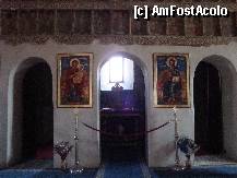 [P08] Biserica Domnească Sfântul Nicolae , Curtea de Argeș-intrarea în altar » foto by mariana.olaru
 - 
<span class="allrVoted glyphicon glyphicon-heart hidden" id="av280991"></span>
<a class="m-l-10 hidden" id="sv280991" onclick="voting_Foto_DelVot(,280991,24639)" role="button">șterge vot <span class="glyphicon glyphicon-remove"></span></a>
<a id="v9280991" class=" c-red"  onclick="voting_Foto_SetVot(280991)" role="button"><span class="glyphicon glyphicon-heart-empty"></span> <b>LIKE</b> = Votează poza</a> <img class="hidden"  id="f280991W9" src="/imagini/loader.gif" border="0" /><span class="AjErrMes hidden" id="e280991ErM"></span>