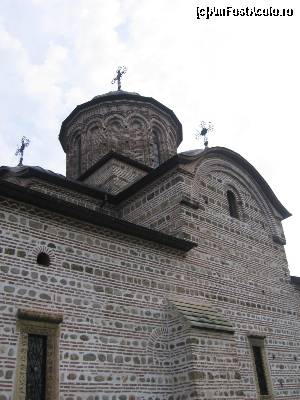 [P03] Biserica domnească vedere laterală » foto by Michi
 - 
<span class="allrVoted glyphicon glyphicon-heart hidden" id="av573017"></span>
<a class="m-l-10 hidden" id="sv573017" onclick="voting_Foto_DelVot(,573017,24639)" role="button">șterge vot <span class="glyphicon glyphicon-remove"></span></a>
<a id="v9573017" class=" c-red"  onclick="voting_Foto_SetVot(573017)" role="button"><span class="glyphicon glyphicon-heart-empty"></span> <b>LIKE</b> = Votează poza</a> <img class="hidden"  id="f573017W9" src="/imagini/loader.gif" border="0" /><span class="AjErrMes hidden" id="e573017ErM"></span>