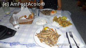 [P13] Taverna cu pește Kavos. Masa din prima seară » foto by ungureanica
 - 
<span class="allrVoted glyphicon glyphicon-heart hidden" id="av1131895"></span>
<a class="m-l-10 hidden" id="sv1131895" onclick="voting_Foto_DelVot(,1131895,24650)" role="button">șterge vot <span class="glyphicon glyphicon-remove"></span></a>
<a id="v91131895" class=" c-red"  onclick="voting_Foto_SetVot(1131895)" role="button"><span class="glyphicon glyphicon-heart-empty"></span> <b>LIKE</b> = Votează poza</a> <img class="hidden"  id="f1131895W9" src="/imagini/loader.gif" border="0" /><span class="AjErrMes hidden" id="e1131895ErM"></span>