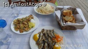 [P15] Taverna cu pește Kavos. Masa de a doua zi » foto by ungureanica
 - 
<span class="allrVoted glyphicon glyphicon-heart hidden" id="av1131897"></span>
<a class="m-l-10 hidden" id="sv1131897" onclick="voting_Foto_DelVot(,1131897,24650)" role="button">șterge vot <span class="glyphicon glyphicon-remove"></span></a>
<a id="v91131897" class=" c-red"  onclick="voting_Foto_SetVot(1131897)" role="button"><span class="glyphicon glyphicon-heart-empty"></span> <b>LIKE</b> = Votează poza</a> <img class="hidden"  id="f1131897W9" src="/imagini/loader.gif" border="0" /><span class="AjErrMes hidden" id="e1131897ErM"></span>