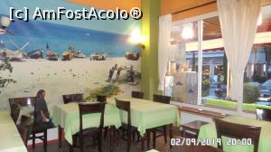 [P03] Taverna cu pește Kavos. Sala din interior » foto by ungureanica
 - 
<span class="allrVoted glyphicon glyphicon-heart hidden" id="av1131885"></span>
<a class="m-l-10 hidden" id="sv1131885" onclick="voting_Foto_DelVot(,1131885,24650)" role="button">șterge vot <span class="glyphicon glyphicon-remove"></span></a>
<a id="v91131885" class=" c-red"  onclick="voting_Foto_SetVot(1131885)" role="button"><span class="glyphicon glyphicon-heart-empty"></span> <b>LIKE</b> = Votează poza</a> <img class="hidden"  id="f1131885W9" src="/imagini/loader.gif" border="0" /><span class="AjErrMes hidden" id="e1131885ErM"></span>