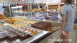 [P04] Patiseria Katsaros, Leptokaria » foto by ungureanica
 - 
<span class="allrVoted glyphicon glyphicon-heart hidden" id="av1132184"></span>
<a class="m-l-10 hidden" id="sv1132184" onclick="voting_Foto_DelVot(,1132184,24650)" role="button">șterge vot <span class="glyphicon glyphicon-remove"></span></a>
<a id="v91132184" class=" c-red"  onclick="voting_Foto_SetVot(1132184)" role="button"><span class="glyphicon glyphicon-heart-empty"></span> <b>LIKE</b> = Votează poza</a> <img class="hidden"  id="f1132184W9" src="/imagini/loader.gif" border="0" /><span class="AjErrMes hidden" id="e1132184ErM"></span>