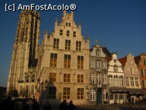 [P18] . Imagine din Grote Markt » foto by Radu Tudoran
 - 
<span class="allrVoted glyphicon glyphicon-heart hidden" id="av1037783"></span>
<a class="m-l-10 hidden" id="sv1037783" onclick="voting_Foto_DelVot(,1037783,24653)" role="button">șterge vot <span class="glyphicon glyphicon-remove"></span></a>
<a id="v91037783" class=" c-red"  onclick="voting_Foto_SetVot(1037783)" role="button"><span class="glyphicon glyphicon-heart-empty"></span> <b>LIKE</b> = Votează poza</a> <img class="hidden"  id="f1037783W9" src="/imagini/loader.gif" border="0" /><span class="AjErrMes hidden" id="e1037783ErM"></span>