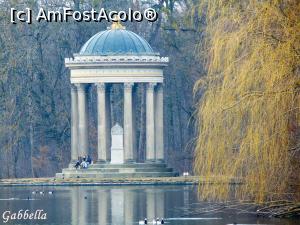 [P15] Una dintre pozele mele preferate realizate in aceasta excursie... imi pare rau ca nu am adaugat-o mai repede ca sa fie cat mai 'sus', vizibila pentru toti. Din gradinile Palatului Nymphenburg » foto by GabrielaG
 - 
<span class="allrVoted glyphicon glyphicon-heart hidden" id="av744537"></span>
<a class="m-l-10 hidden" id="sv744537" onclick="voting_Foto_DelVot(,744537,24660)" role="button">șterge vot <span class="glyphicon glyphicon-remove"></span></a>
<a id="v9744537" class=" c-red"  onclick="voting_Foto_SetVot(744537)" role="button"><span class="glyphicon glyphicon-heart-empty"></span> <b>LIKE</b> = Votează poza</a> <img class="hidden"  id="f744537W9" src="/imagini/loader.gif" border="0" /><span class="AjErrMes hidden" id="e744537ErM"></span>