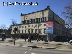 [P03] Deutschesmuseum - Asa se vede muzeul din strada » foto by mishu
 - 
<span class="allrVoted glyphicon glyphicon-heart hidden" id="av996422"></span>
<a class="m-l-10 hidden" id="sv996422" onclick="voting_Foto_DelVot(,996422,24660)" role="button">șterge vot <span class="glyphicon glyphicon-remove"></span></a>
<a id="v9996422" class=" c-red"  onclick="voting_Foto_SetVot(996422)" role="button"><span class="glyphicon glyphicon-heart-empty"></span> <b>LIKE</b> = Votează poza</a> <img class="hidden"  id="f996422W9" src="/imagini/loader.gif" border="0" /><span class="AjErrMes hidden" id="e996422ErM"></span>