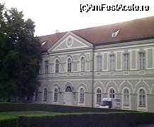 [P07] O aripă a Nymphenburg Schloß » foto by Costi
 - 
<span class="allrVoted glyphicon glyphicon-heart hidden" id="av36853"></span>
<a class="m-l-10 hidden" id="sv36853" onclick="voting_Foto_DelVot(,36853,24660)" role="button">șterge vot <span class="glyphicon glyphicon-remove"></span></a>
<a id="v936853" class=" c-red"  onclick="voting_Foto_SetVot(36853)" role="button"><span class="glyphicon glyphicon-heart-empty"></span> <b>LIKE</b> = Votează poza</a> <img class="hidden"  id="f36853W9" src="/imagini/loader.gif" border="0" /><span class="AjErrMes hidden" id="e36853ErM"></span>