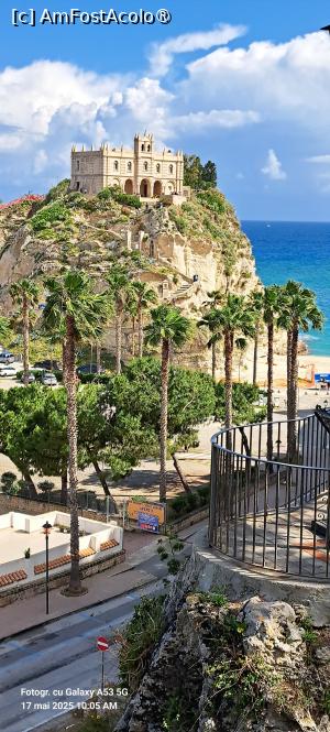 [P84] Coborând din Piazza del Cannone spre sanctuarul Santa Maria dell`Isolla » foto by irinad
 - 
<span class="allrVoted glyphicon glyphicon-heart hidden" id="av1523172"></span>
<a class="m-l-10 hidden" id="sv1523172" onclick="voting_Foto_DelVot(,1523172,24664)" role="button">șterge vot <span class="glyphicon glyphicon-remove"></span></a>
<a id="v91523172" class=" c-red"  onclick="voting_Foto_SetVot(1523172)" role="button"><span class="glyphicon glyphicon-heart-empty"></span> <b>LIKE</b> = Votează poza</a> <img class="hidden"  id="f1523172W9" src="/imagini/loader.gif" border="0" /><span class="AjErrMes hidden" id="e1523172ErM"></span>