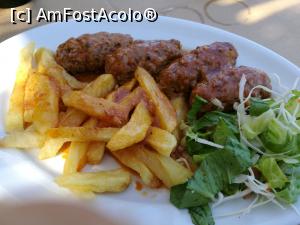 [P26] Taverna Alonistra, Psathi - chiftele cu sos » foto by crismis
 - 
<span class="allrVoted glyphicon glyphicon-heart hidden" id="av1039077"></span>
<a class="m-l-10 hidden" id="sv1039077" onclick="voting_Foto_DelVot(,1039077,24671)" role="button">șterge vot <span class="glyphicon glyphicon-remove"></span></a>
<a id="v91039077" class=" c-red"  onclick="voting_Foto_SetVot(1039077)" role="button"><span class="glyphicon glyphicon-heart-empty"></span> <b>LIKE</b> = Votează poza</a> <img class="hidden"  id="f1039077W9" src="/imagini/loader.gif" border="0" /><span class="AjErrMes hidden" id="e1039077ErM"></span>