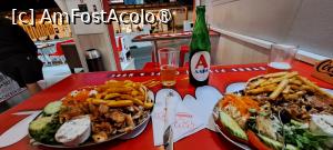 [P35] Ambele porţii de gyros, taverna Yummy, Chora Ios » foto by irinad
 - 
<span class="allrVoted glyphicon glyphicon-heart hidden" id="av1398514"></span>
<a class="m-l-10 hidden" id="sv1398514" onclick="voting_Foto_DelVot(,1398514,24671)" role="button">șterge vot <span class="glyphicon glyphicon-remove"></span></a>
<a id="v91398514" class=" c-red"  onclick="voting_Foto_SetVot(1398514)" role="button"><span class="glyphicon glyphicon-heart-empty"></span> <b>LIKE</b> = Votează poza</a> <img class="hidden"  id="f1398514W9" src="/imagini/loader.gif" border="0" /><span class="AjErrMes hidden" id="e1398514ErM"></span>