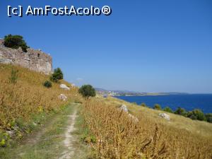 [P51] Castelul din Mytilene, latura de est.  » foto by maryka
 - 
<span class="allrVoted glyphicon glyphicon-heart hidden" id="av1002428"></span>
<a class="m-l-10 hidden" id="sv1002428" onclick="voting_Foto_DelVot(,1002428,24680)" role="button">șterge vot <span class="glyphicon glyphicon-remove"></span></a>
<a id="v91002428" class=" c-red"  onclick="voting_Foto_SetVot(1002428)" role="button"><span class="glyphicon glyphicon-heart-empty"></span> <b>LIKE</b> = Votează poza</a> <img class="hidden"  id="f1002428W9" src="/imagini/loader.gif" border="0" /><span class="AjErrMes hidden" id="e1002428ErM"></span>