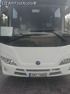 [P42] Autocarul hotelului care te ducea in Fira de cateva ori pe zi » foto by ioana74
 - 
<span class="allrVoted glyphicon glyphicon-heart hidden" id="av1041116"></span>
<a class="m-l-10 hidden" id="sv1041116" onclick="voting_Foto_DelVot(,1041116,24694)" role="button">șterge vot <span class="glyphicon glyphicon-remove"></span></a>
<a id="v91041116" class=" c-red"  onclick="voting_Foto_SetVot(1041116)" role="button"><span class="glyphicon glyphicon-heart-empty"></span> <b>LIKE</b> = Votează poza</a> <img class="hidden"  id="f1041116W9" src="/imagini/loader.gif" border="0" /><span class="AjErrMes hidden" id="e1041116ErM"></span>