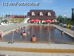 [P02] Piscina termala principala, in plan secund se vede o mica terasa (Cafe-Bar).  » foto by dorgo
 - 
<span class="allrVoted glyphicon glyphicon-heart hidden" id="av1143150"></span>
<a class="m-l-10 hidden" id="sv1143150" onclick="voting_Foto_DelVot(,1143150,24698)" role="button">șterge vot <span class="glyphicon glyphicon-remove"></span></a>
<a id="v91143150" class=" c-red"  onclick="voting_Foto_SetVot(1143150)" role="button"><span class="glyphicon glyphicon-heart-empty"></span> <b>LIKE</b> = Votează poza</a> <img class="hidden"  id="f1143150W9" src="/imagini/loader.gif" border="0" /><span class="AjErrMes hidden" id="e1143150ErM"></span>