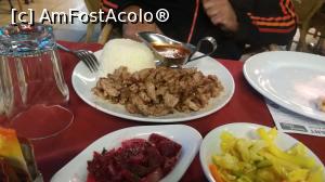 [P10] Shawarma cu garnitură de orez » foto by irinad
 - 
<span class="allrVoted glyphicon glyphicon-heart hidden" id="av1041865"></span>
<a class="m-l-10 hidden" id="sv1041865" onclick="voting_Foto_DelVot(,1041865,24705)" role="button">șterge vot <span class="glyphicon glyphicon-remove"></span></a>
<a id="v91041865" class=" c-red"  onclick="voting_Foto_SetVot(1041865)" role="button"><span class="glyphicon glyphicon-heart-empty"></span> <b>LIKE</b> = Votează poza</a> <img class="hidden"  id="f1041865W9" src="/imagini/loader.gif" border="0" /><span class="AjErrMes hidden" id="e1041865ErM"></span>