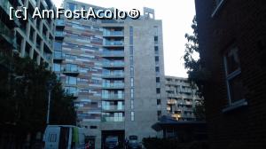 [P03] Ansamblul de clădiri, în față - clădirea în care am fost cazați în al doilea apartament (clădirea în care era al doilea apartament era în plan îndepărtat). » foto by diacrys*
 - 
<span class="allrVoted glyphicon glyphicon-heart hidden" id="av1041877"></span>
<a class="m-l-10 hidden" id="sv1041877" onclick="voting_Foto_DelVot(,1041877,24706)" role="button">șterge vot <span class="glyphicon glyphicon-remove"></span></a>
<a id="v91041877" class=" c-red"  onclick="voting_Foto_SetVot(1041877)" role="button"><span class="glyphicon glyphicon-heart-empty"></span> <b>LIKE</b> = Votează poza</a> <img class="hidden"  id="f1041877W9" src="/imagini/loader.gif" border="0" /><span class="AjErrMes hidden" id="e1041877ErM"></span>