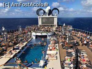 [P04] Piscina etajul 16 » foto by oana_ioan
 - 
<span class="allrVoted glyphicon glyphicon-heart hidden" id="av1043316"></span>
<a class="m-l-10 hidden" id="sv1043316" onclick="voting_Foto_DelVot(,1043316,24716)" role="button">șterge vot <span class="glyphicon glyphicon-remove"></span></a>
<a id="v91043316" class=" c-red"  onclick="voting_Foto_SetVot(1043316)" role="button"><span class="glyphicon glyphicon-heart-empty"></span> <b>LIKE</b> = Votează poza</a> <img class="hidden"  id="f1043316W9" src="/imagini/loader.gif" border="0" /><span class="AjErrMes hidden" id="e1043316ErM"></span>