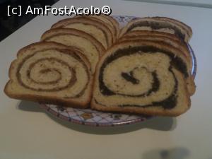 [P07] Cozonacul foarte bun de la Rudarie, facut cu faina macinata la morile din sat.  » foto by vulpe mihaela
 - 
<span class="allrVoted glyphicon glyphicon-heart hidden" id="av1060677"></span>
<a class="m-l-10 hidden" id="sv1060677" onclick="voting_Foto_DelVot(,1060677,24725)" role="button">șterge vot <span class="glyphicon glyphicon-remove"></span></a>
<a id="v91060677" class=" c-red"  onclick="voting_Foto_SetVot(1060677)" role="button"><span class="glyphicon glyphicon-heart-empty"></span> <b>LIKE</b> = Votează poza</a> <img class="hidden"  id="f1060677W9" src="/imagini/loader.gif" border="0" /><span class="AjErrMes hidden" id="e1060677ErM"></span>