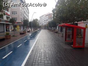 [P31] Strada principală, pietonală, din Bolu. Dimineața la plecare, după un duș scurt.  » foto by Aurici
 - 
<span class="allrVoted glyphicon glyphicon-heart hidden" id="av1044620"></span>
<a class="m-l-10 hidden" id="sv1044620" onclick="voting_Foto_DelVot(,1044620,24731)" role="button">șterge vot <span class="glyphicon glyphicon-remove"></span></a>
<a id="v91044620" class=" c-red"  onclick="voting_Foto_SetVot(1044620)" role="button"><span class="glyphicon glyphicon-heart-empty"></span> <b>LIKE</b> = Votează poza</a> <img class="hidden"  id="f1044620W9" src="/imagini/loader.gif" border="0" /><span class="AjErrMes hidden" id="e1044620ErM"></span>