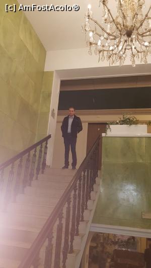 [P04] pe scari in hotel » foto by gcristian
 - 
<span class="allrVoted glyphicon glyphicon-heart hidden" id="av1045380"></span>
<a class="m-l-10 hidden" id="sv1045380" onclick="voting_Foto_DelVot(,1045380,24742)" role="button">șterge vot <span class="glyphicon glyphicon-remove"></span></a>
<a id="v91045380" class=" c-red"  onclick="voting_Foto_SetVot(1045380)" role="button"><span class="glyphicon glyphicon-heart-empty"></span> <b>LIKE</b> = Votează poza</a> <img class="hidden"  id="f1045380W9" src="/imagini/loader.gif" border="0" /><span class="AjErrMes hidden" id="e1045380ErM"></span>