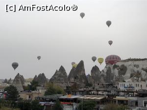 [P29] Spectacolul baloanelor de pe terasa Goreme Cave Rooms.  » foto by Aurici
 - 
<span class="allrVoted glyphicon glyphicon-heart hidden" id="av1048453"></span>
<a class="m-l-10 hidden" id="sv1048453" onclick="voting_Foto_DelVot(,1048453,24791)" role="button">șterge vot <span class="glyphicon glyphicon-remove"></span></a>
<a id="v91048453" class=" c-red"  onclick="voting_Foto_SetVot(1048453)" role="button"><span class="glyphicon glyphicon-heart-empty"></span> <b>LIKE</b> = Votează poza</a> <img class="hidden"  id="f1048453W9" src="/imagini/loader.gif" border="0" /><span class="AjErrMes hidden" id="e1048453ErM"></span>