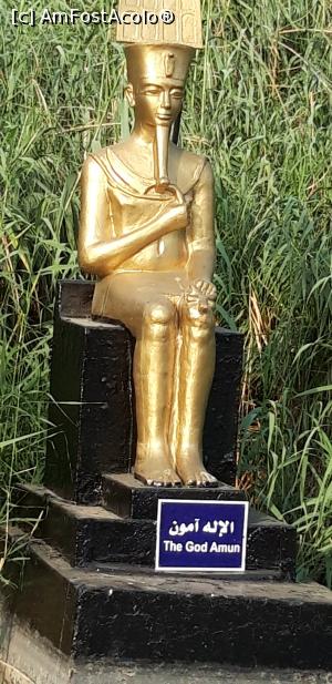 [P30] una din zecile de statui intalnire pe canale in satul faraonic » foto by adutza_ghiocel
 - 
<span class="allrVoted glyphicon glyphicon-heart hidden" id="av1048938"></span>
<a class="m-l-10 hidden" id="sv1048938" onclick="voting_Foto_DelVot(,1048938,24800)" role="button">șterge vot <span class="glyphicon glyphicon-remove"></span></a>
<a id="v91048938" class=" c-red"  onclick="voting_Foto_SetVot(1048938)" role="button"><span class="glyphicon glyphicon-heart-empty"></span> <b>LIKE</b> = Votează poza</a> <img class="hidden"  id="f1048938W9" src="/imagini/loader.gif" border="0" /><span class="AjErrMes hidden" id="e1048938ErM"></span>