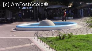 [P08] Fountain Space sau Fantana Spatiului. » foto by ovidiuyepi
 - 
<span class="allrVoted glyphicon glyphicon-heart hidden" id="av1220230"></span>
<a class="m-l-10 hidden" id="sv1220230" onclick="voting_Foto_DelVot(,1220230,24808)" role="button">șterge vot <span class="glyphicon glyphicon-remove"></span></a>
<a id="v91220230" class=" c-red"  onclick="voting_Foto_SetVot(1220230)" role="button"><span class="glyphicon glyphicon-heart-empty"></span> <b>LIKE</b> = Votează poza</a> <img class="hidden"  id="f1220230W9" src="/imagini/loader.gif" border="0" /><span class="AjErrMes hidden" id="e1220230ErM"></span>