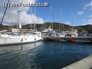 [P05] Portul Bonifacio » foto by Michi
 - 
<span class="allrVoted glyphicon glyphicon-heart hidden" id="av1052565"></span>
<a class="m-l-10 hidden" id="sv1052565" onclick="voting_Foto_DelVot(,1052565,24830)" role="button">șterge vot <span class="glyphicon glyphicon-remove"></span></a>
<a id="v91052565" class=" c-red"  onclick="voting_Foto_SetVot(1052565)" role="button"><span class="glyphicon glyphicon-heart-empty"></span> <b>LIKE</b> = Votează poza</a> <img class="hidden"  id="f1052565W9" src="/imagini/loader.gif" border="0" /><span class="AjErrMes hidden" id="e1052565ErM"></span>