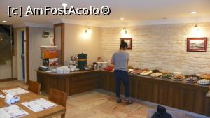 [P24] Sala de mese » foto by ireedeejay
 - 
<span class="allrVoted glyphicon glyphicon-heart hidden" id="av1052189"></span>
<a class="m-l-10 hidden" id="sv1052189" onclick="voting_Foto_DelVot(,1052189,24841)" role="button">șterge vot <span class="glyphicon glyphicon-remove"></span></a>
<a id="v91052189" class=" c-red"  onclick="voting_Foto_SetVot(1052189)" role="button"><span class="glyphicon glyphicon-heart-empty"></span> <b>LIKE</b> = Votează poza</a> <img class="hidden"  id="f1052189W9" src="/imagini/loader.gif" border="0" /><span class="AjErrMes hidden" id="e1052189ErM"></span>