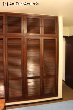 [P17] Sao Paulo, Augusta Park Suite Hotel, Șifonierul » foto by mprofeanu
 - 
<span class="allrVoted glyphicon glyphicon-heart hidden" id="av1052319"></span>
<a class="m-l-10 hidden" id="sv1052319" onclick="voting_Foto_DelVot(,1052319,24846)" role="button">șterge vot <span class="glyphicon glyphicon-remove"></span></a>
<a id="v91052319" class=" c-red"  onclick="voting_Foto_SetVot(1052319)" role="button"><span class="glyphicon glyphicon-heart-empty"></span> <b>LIKE</b> = Votează poza</a> <img class="hidden"  id="f1052319W9" src="/imagini/loader.gif" border="0" /><span class="AjErrMes hidden" id="e1052319ErM"></span>
