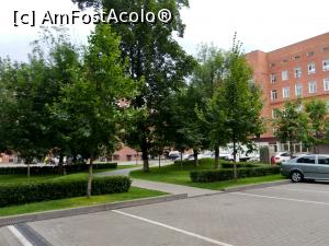 [P06] Azimut Hotel Tulskaya Moscow - parcarea din curtea ansamblului de clădiri Danilovsky Manufactur » foto by calator2000
 - 
<span class="allrVoted glyphicon glyphicon-heart hidden" id="av1053376"></span>
<a class="m-l-10 hidden" id="sv1053376" onclick="voting_Foto_DelVot(,1053376,24863)" role="button">șterge vot <span class="glyphicon glyphicon-remove"></span></a>
<a id="v91053376" class=" c-red"  onclick="voting_Foto_SetVot(1053376)" role="button"><span class="glyphicon glyphicon-heart-empty"></span> <b>LIKE</b> = Votează poza</a> <img class="hidden"  id="f1053376W9" src="/imagini/loader.gif" border="0" /><span class="AjErrMes hidden" id="e1053376ErM"></span>