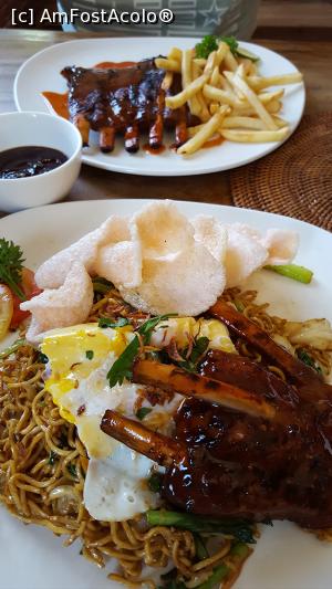 [P11] Pranzul la restaurantul cu coaste de porc » foto by r-Uca
 - 
<span class="allrVoted glyphicon glyphicon-heart hidden" id="av1053668"></span>
<a class="m-l-10 hidden" id="sv1053668" onclick="voting_Foto_DelVot(,1053668,24873)" role="button">șterge vot <span class="glyphicon glyphicon-remove"></span></a>
<a id="v91053668" class=" c-red"  onclick="voting_Foto_SetVot(1053668)" role="button"><span class="glyphicon glyphicon-heart-empty"></span> <b>LIKE</b> = Votează poza</a> <img class="hidden"  id="f1053668W9" src="/imagini/loader.gif" border="0" /><span class="AjErrMes hidden" id="e1053668ErM"></span>