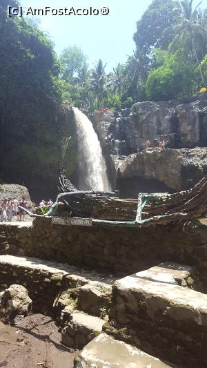 [P14] Cascada Tegenungan » foto by r-Uca
 - 
<span class="allrVoted glyphicon glyphicon-heart hidden" id="av1054311"></span>
<a class="m-l-10 hidden" id="sv1054311" onclick="voting_Foto_DelVot(,1054311,24873)" role="button">șterge vot <span class="glyphicon glyphicon-remove"></span></a>
<a id="v91054311" class=" c-red"  onclick="voting_Foto_SetVot(1054311)" role="button"><span class="glyphicon glyphicon-heart-empty"></span> <b>LIKE</b> = Votează poza</a> <img class="hidden"  id="f1054311W9" src="/imagini/loader.gif" border="0" /><span class="AjErrMes hidden" id="e1054311ErM"></span>