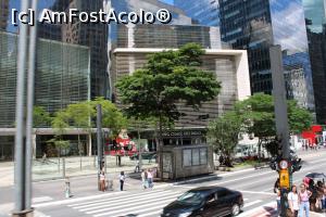 [P01] Sao Paulo, Cidade Shopping văzut de pe Avenida Paulista în prima zi, pe 2 ianuarie, se vede Moș Crăciun » foto by mprofeanu
 - 
<span class="allrVoted glyphicon glyphicon-heart hidden" id="av1053951"></span>
<a class="m-l-10 hidden" id="sv1053951" onclick="voting_Foto_DelVot(,1053951,24879)" role="button">șterge vot <span class="glyphicon glyphicon-remove"></span></a>
<a id="v91053951" class=" c-red"  onclick="voting_Foto_SetVot(1053951)" role="button"><span class="glyphicon glyphicon-heart-empty"></span> <b>LIKE</b> = Votează poza</a> <img class="hidden"  id="f1053951W9" src="/imagini/loader.gif" border="0" /><span class="AjErrMes hidden" id="e1053951ErM"></span>