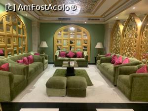 [P10] Clarks Shiraz Hotel ,recepție » foto by AZE
 - 
<span class="allrVoted glyphicon glyphicon-heart hidden" id="av1425052"></span>
<a class="m-l-10 hidden" id="sv1425052" onclick="voting_Foto_DelVot(,1425052,24895)" role="button">șterge vot <span class="glyphicon glyphicon-remove"></span></a>
<a id="v91425052" class=" c-red"  onclick="voting_Foto_SetVot(1425052)" role="button"><span class="glyphicon glyphicon-heart-empty"></span> <b>LIKE</b> = Votează poza</a> <img class="hidden"  id="f1425052W9" src="/imagini/loader.gif" border="0" /><span class="AjErrMes hidden" id="e1425052ErM"></span>