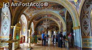 [P47] Sfânta Lavră Poceaev: Biserica peșterilor în dreptul intrării în peștera și capela Sfinților Iov și Amfilohie » foto by mariana.olaru
 - 
<span class="allrVoted glyphicon glyphicon-heart hidden" id="av1055255"></span>
<a class="m-l-10 hidden" id="sv1055255" onclick="voting_Foto_DelVot(,1055255,24901)" role="button">șterge vot <span class="glyphicon glyphicon-remove"></span></a>
<a id="v91055255" class=" c-red"  onclick="voting_Foto_SetVot(1055255)" role="button"><span class="glyphicon glyphicon-heart-empty"></span> <b>LIKE</b> = Votează poza</a> <img class="hidden"  id="f1055255W9" src="/imagini/loader.gif" border="0" /><span class="AjErrMes hidden" id="e1055255ErM"></span>
