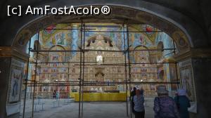 [P52] Sfânta Lavră Poceaev: Biserica Înălțării Domnului, vedere spre altar » foto by mariana.olaru
 - 
<span class="allrVoted glyphicon glyphicon-heart hidden" id="av1055261"></span>
<a class="m-l-10 hidden" id="sv1055261" onclick="voting_Foto_DelVot(,1055261,24901)" role="button">șterge vot <span class="glyphicon glyphicon-remove"></span></a>
<a id="v91055261" class=" c-red"  onclick="voting_Foto_SetVot(1055261)" role="button"><span class="glyphicon glyphicon-heart-empty"></span> <b>LIKE</b> = Votează poza</a> <img class="hidden"  id="f1055261W9" src="/imagini/loader.gif" border="0" /><span class="AjErrMes hidden" id="e1055261ErM"></span>