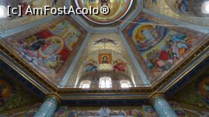 [P57] Sfânta Lavră Poceaev: picturi mozaicate de pe cupola centrală a Bisericii Înălțării Domnului » foto by mariana.olaru
 - 
<span class="allrVoted glyphicon glyphicon-heart hidden" id="av1055269"></span>
<a class="m-l-10 hidden" id="sv1055269" onclick="voting_Foto_DelVot(,1055269,24901)" role="button">șterge vot <span class="glyphicon glyphicon-remove"></span></a>
<a id="v91055269" class=" c-red"  onclick="voting_Foto_SetVot(1055269)" role="button"><span class="glyphicon glyphicon-heart-empty"></span> <b>LIKE</b> = Votează poza</a> <img class="hidden"  id="f1055269W9" src="/imagini/loader.gif" border="0" /><span class="AjErrMes hidden" id="e1055269ErM"></span>