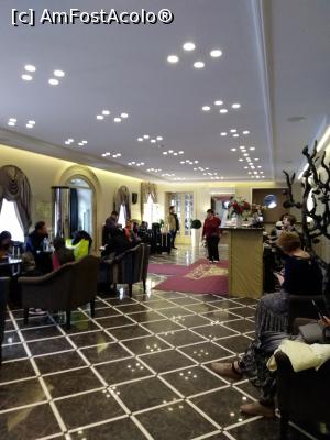 [P02] Bristol Hotel, St. Petersburg - în lobby » foto by calator65
 - 
<span class="allrVoted glyphicon glyphicon-heart hidden" id="av1056386"></span>
<a class="m-l-10 hidden" id="sv1056386" onclick="voting_Foto_DelVot(,1056386,24922)" role="button">șterge vot <span class="glyphicon glyphicon-remove"></span></a>
<a id="v91056386" class=" c-red"  onclick="voting_Foto_SetVot(1056386)" role="button"><span class="glyphicon glyphicon-heart-empty"></span> <b>LIKE</b> = Votează poza</a> <img class="hidden"  id="f1056386W9" src="/imagini/loader.gif" border="0" /><span class="AjErrMes hidden" id="e1056386ErM"></span>