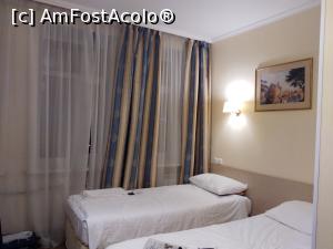 [P08] Bristol Hotel - in camera » foto by calator65
 - 
<span class="allrVoted glyphicon glyphicon-heart hidden" id="av1073490"></span>
<a class="m-l-10 hidden" id="sv1073490" onclick="voting_Foto_DelVot(,1073490,24922)" role="button">șterge vot <span class="glyphicon glyphicon-remove"></span></a>
<a id="v91073490" class=" c-red"  onclick="voting_Foto_SetVot(1073490)" role="button"><span class="glyphicon glyphicon-heart-empty"></span> <b>LIKE</b> = Votează poza</a> <img class="hidden"  id="f1073490W9" src="/imagini/loader.gif" border="0" /><span class="AjErrMes hidden" id="e1073490ErM"></span>