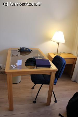 [P22] São Paulo, Maksoud Plaza Hotel, Masa de lucru nu a avut de lucru » foto by mprofeanu
 - 
<span class="allrVoted glyphicon glyphicon-heart hidden" id="av1056448"></span>
<a class="m-l-10 hidden" id="sv1056448" onclick="voting_Foto_DelVot(,1056448,24928)" role="button">șterge vot <span class="glyphicon glyphicon-remove"></span></a>
<a id="v91056448" class=" c-red"  onclick="voting_Foto_SetVot(1056448)" role="button"><span class="glyphicon glyphicon-heart-empty"></span> <b>LIKE</b> = Votează poza</a> <img class="hidden"  id="f1056448W9" src="/imagini/loader.gif" border="0" /><span class="AjErrMes hidden" id="e1056448ErM"></span>