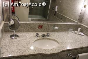 [P23] São Paulo, Maksoud Plaza Hotel, Chiuveta cu un blat mare » foto by mprofeanu
 - 
<span class="allrVoted glyphicon glyphicon-heart hidden" id="av1056449"></span>
<a class="m-l-10 hidden" id="sv1056449" onclick="voting_Foto_DelVot(,1056449,24928)" role="button">șterge vot <span class="glyphicon glyphicon-remove"></span></a>
<a id="v91056449" class=" c-red"  onclick="voting_Foto_SetVot(1056449)" role="button"><span class="glyphicon glyphicon-heart-empty"></span> <b>LIKE</b> = Votează poza</a> <img class="hidden"  id="f1056449W9" src="/imagini/loader.gif" border="0" /><span class="AjErrMes hidden" id="e1056449ErM"></span>