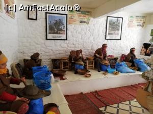 [P04] Clasa muncitoarea producătoare de ulei de argan » foto by Marius 72
 - 
<span class="allrVoted glyphicon glyphicon-heart hidden" id="av1056773"></span>
<a class="m-l-10 hidden" id="sv1056773" onclick="voting_Foto_DelVot(,1056773,24935)" role="button">șterge vot <span class="glyphicon glyphicon-remove"></span></a>
<a id="v91056773" class=" c-red"  onclick="voting_Foto_SetVot(1056773)" role="button"><span class="glyphicon glyphicon-heart-empty"></span> <b>LIKE</b> = Votează poza</a> <img class="hidden"  id="f1056773W9" src="/imagini/loader.gif" border="0" /><span class="AjErrMes hidden" id="e1056773ErM"></span>