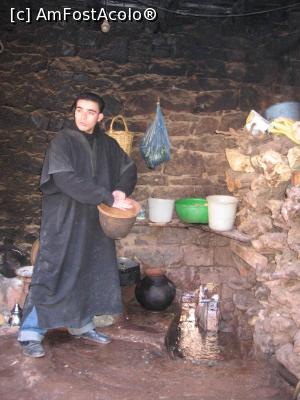 [P05] Tânăr din familia de berberi în cămara de alimente » foto by Michi
 - 
<span class="allrVoted glyphicon glyphicon-heart hidden" id="av1167368"></span>
<a class="m-l-10 hidden" id="sv1167368" onclick="voting_Foto_DelVot(,1167368,24935)" role="button">șterge vot <span class="glyphicon glyphicon-remove"></span></a>
<a id="v91167368" class=" c-red"  onclick="voting_Foto_SetVot(1167368)" role="button"><span class="glyphicon glyphicon-heart-empty"></span> <b>LIKE</b> = Votează poza</a> <img class="hidden"  id="f1167368W9" src="/imagini/loader.gif" border="0" /><span class="AjErrMes hidden" id="e1167368ErM"></span>