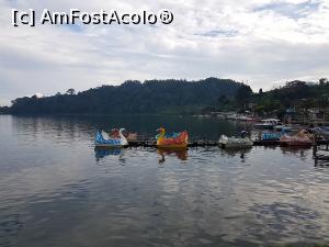 [P31] Pura Ulun Danu Beratan » foto by r-Uca
 - 
<span class="allrVoted glyphicon glyphicon-heart hidden" id="av1058097"></span>
<a class="m-l-10 hidden" id="sv1058097" onclick="voting_Foto_DelVot(,1058097,24939)" role="button">șterge vot <span class="glyphicon glyphicon-remove"></span></a>
<a id="v91058097" class=" c-red"  onclick="voting_Foto_SetVot(1058097)" role="button"><span class="glyphicon glyphicon-heart-empty"></span> <b>LIKE</b> = Votează poza</a> <img class="hidden"  id="f1058097W9" src="/imagini/loader.gif" border="0" /><span class="AjErrMes hidden" id="e1058097ErM"></span>