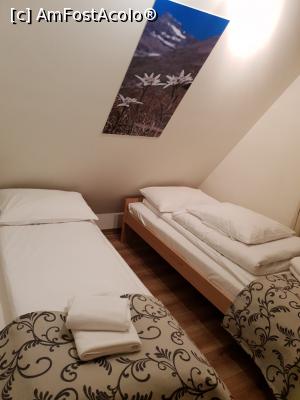 [P06] dormitorul din apartamentul mai mic » foto by Sorin544
 - 
<span class="allrVoted glyphicon glyphicon-heart hidden" id="av1057710"></span>
<a class="m-l-10 hidden" id="sv1057710" onclick="voting_Foto_DelVot(,1057710,24945)" role="button">șterge vot <span class="glyphicon glyphicon-remove"></span></a>
<a id="v91057710" class=" c-red"  onclick="voting_Foto_SetVot(1057710)" role="button"><span class="glyphicon glyphicon-heart-empty"></span> <b>LIKE</b> = Votează poza</a> <img class="hidden"  id="f1057710W9" src="/imagini/loader.gif" border="0" /><span class="AjErrMes hidden" id="e1057710ErM"></span>