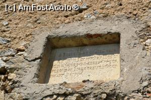 [P22] Placa care atestă construcția cetății de către familia Torozkoi (păcat că n-avea asigurare)  » foto by AZE
 - 
<span class="allrVoted glyphicon glyphicon-heart hidden" id="av976298"></span>
<a class="m-l-10 hidden" id="sv976298" onclick="voting_Foto_DelVot(,976298,24963)" role="button">șterge vot <span class="glyphicon glyphicon-remove"></span></a>
<a id="v9976298" class=" c-red"  onclick="voting_Foto_SetVot(976298)" role="button"><span class="glyphicon glyphicon-heart-empty"></span> <b>LIKE</b> = Votează poza</a> <img class="hidden"  id="f976298W9" src="/imagini/loader.gif" border="0" /><span class="AjErrMes hidden" id="e976298ErM"></span>