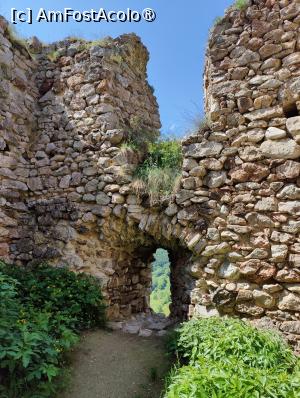 [P29] În umbra marilor ruine » foto by crismis
 - 
<span class="allrVoted glyphicon glyphicon-heart hidden" id="av1390467"></span>
<a class="m-l-10 hidden" id="sv1390467" onclick="voting_Foto_DelVot(,1390467,24963)" role="button">șterge vot <span class="glyphicon glyphicon-remove"></span></a>
<a id="v91390467" class=" c-red"  onclick="voting_Foto_SetVot(1390467)" role="button"><span class="glyphicon glyphicon-heart-empty"></span> <b>LIKE</b> = Votează poza</a> <img class="hidden"  id="f1390467W9" src="/imagini/loader.gif" border="0" /><span class="AjErrMes hidden" id="e1390467ErM"></span>