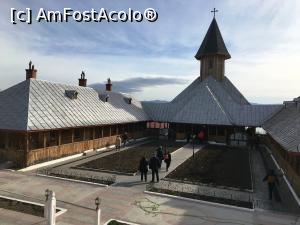 [P03] Mânăstirea Sf Ana Orșova » foto by AZE
 - 
<span class="allrVoted glyphicon glyphicon-heart hidden" id="av1060742"></span>
<a class="m-l-10 hidden" id="sv1060742" onclick="voting_Foto_DelVot(,1060742,24978)" role="button">șterge vot <span class="glyphicon glyphicon-remove"></span></a>
<a id="v91060742" class=" c-red"  onclick="voting_Foto_SetVot(1060742)" role="button"><span class="glyphicon glyphicon-heart-empty"></span> <b>LIKE</b> = Votează poza</a> <img class="hidden"  id="f1060742W9" src="/imagini/loader.gif" border="0" /><span class="AjErrMes hidden" id="e1060742ErM"></span>